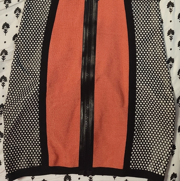 Bodycon dress - Picture 3 of 6